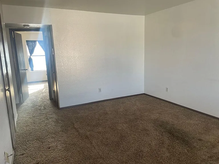 2190 Bex St — Photo 14
