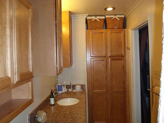 Remodeled master bath in 2009, granite counters, cabinets, deep soaking tub
