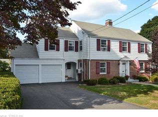 82 Crestwood Rd, West Hartford, CT 06107