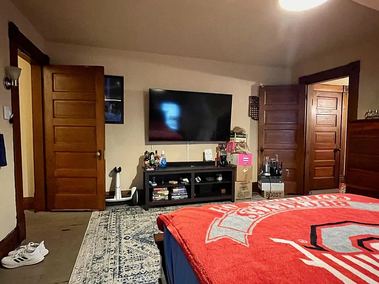 315 W Hubbard Ave — Photo 43