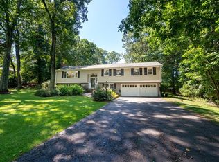150 Sherburn Cir, Weston, MA 02493