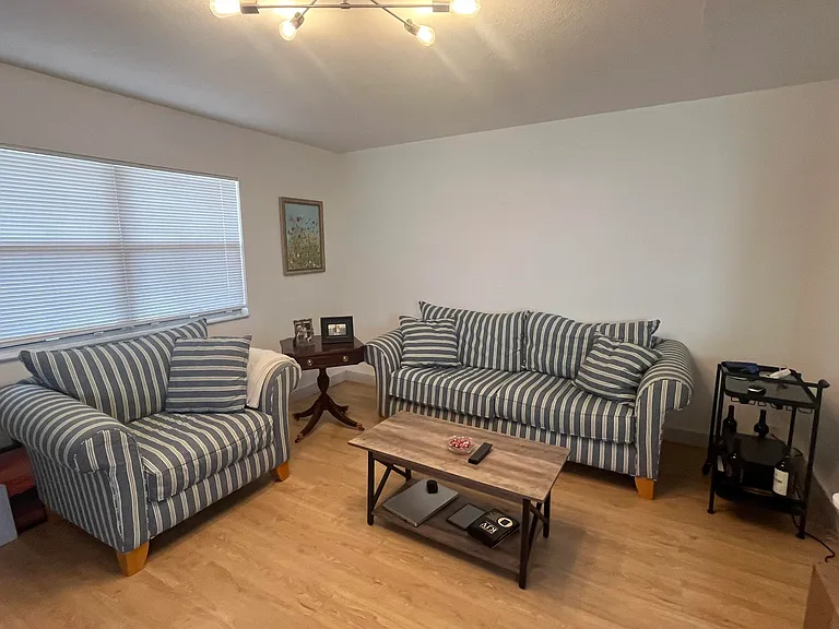 23 Saxony Cir #A — Photo 8