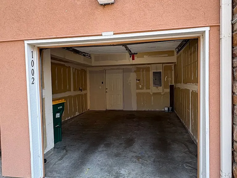 1002 Lucca Dr — Photo 25