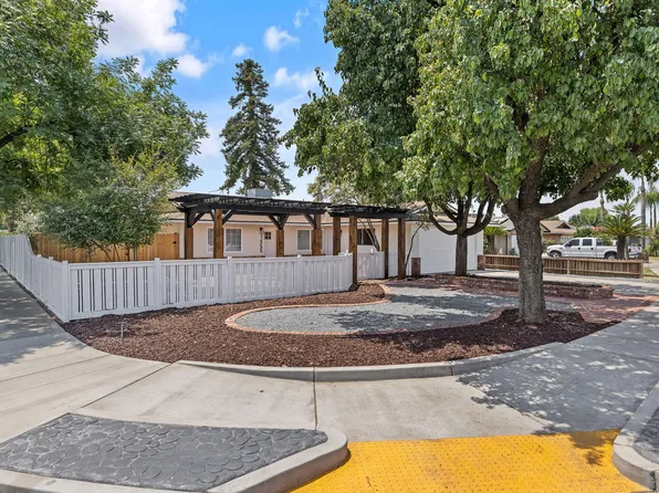 1355 E Birch Avenue, Tulare, CA 93274