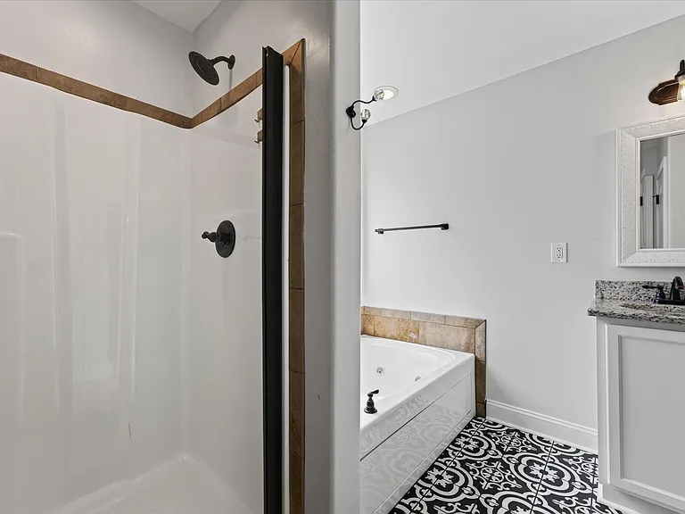 3710 Windhaven Ct — Photo 25