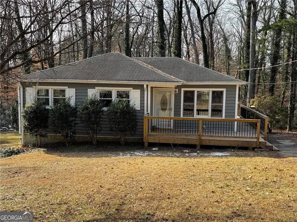 6070 Blackhawk Trl SE, Mableton, GA 30126