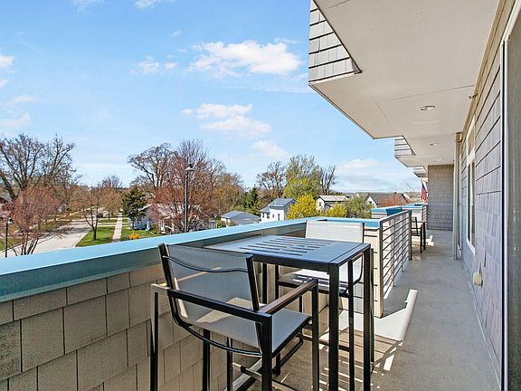 5th image of 529 Miller Dr Unit 202