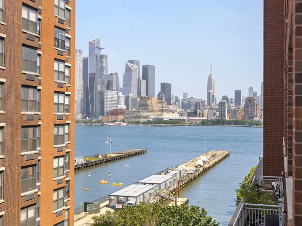 1125 Maxwell Lane image 6 of 40