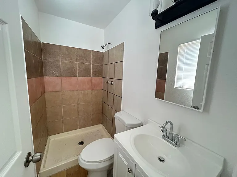 2605 Tuskegee St — Photo 9