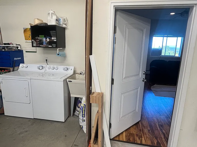 SW Conifer Dr — Photo 8