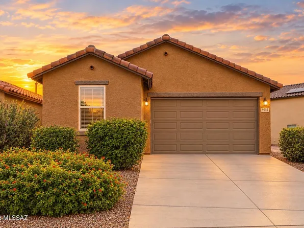 9052 E Pantano Bluff Dr, Tucson, AZ 85730
