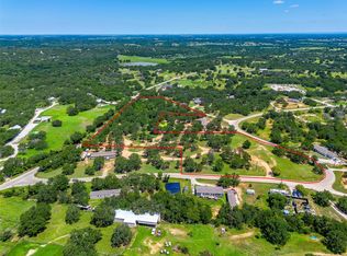 410 Wild Hill Oak Dr, Springtown, TX 76082
