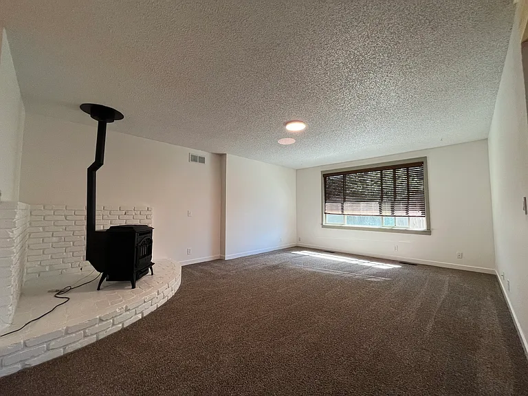 2806 NE Shepard Rd #1 — Photo 6