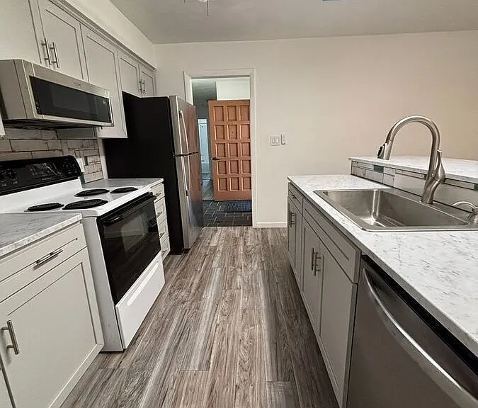 6421 Orchard View Ln — Photo 41