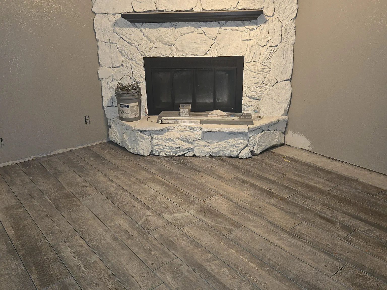 3 bed, 1250 sqft, $2,300 — Photo 4