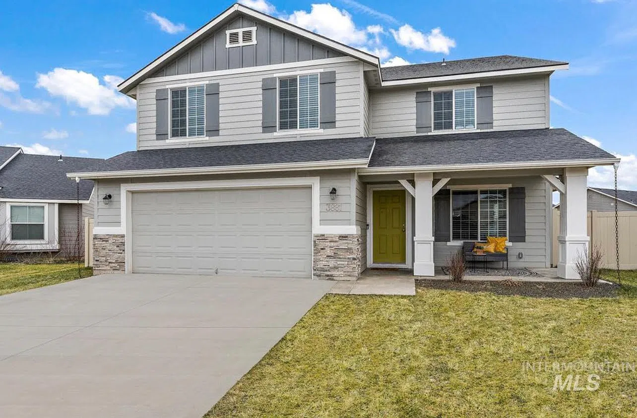 5 bed, 2.5 bath, 2778 sqft, $2,795 — Photo 1