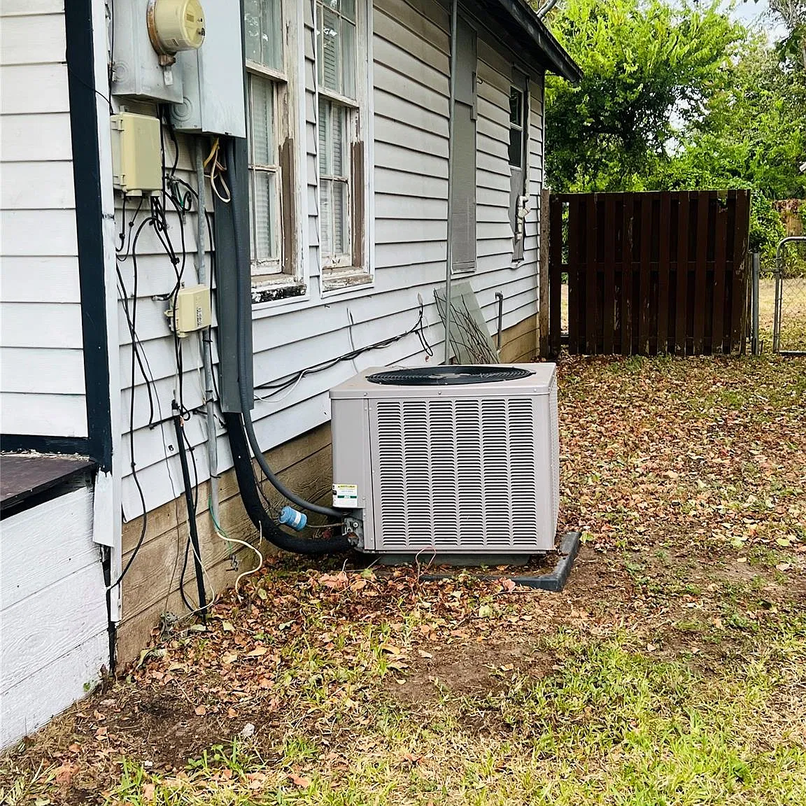 2 bed, 1.0 bath, 732 sqft, $1,100 — Photo 3