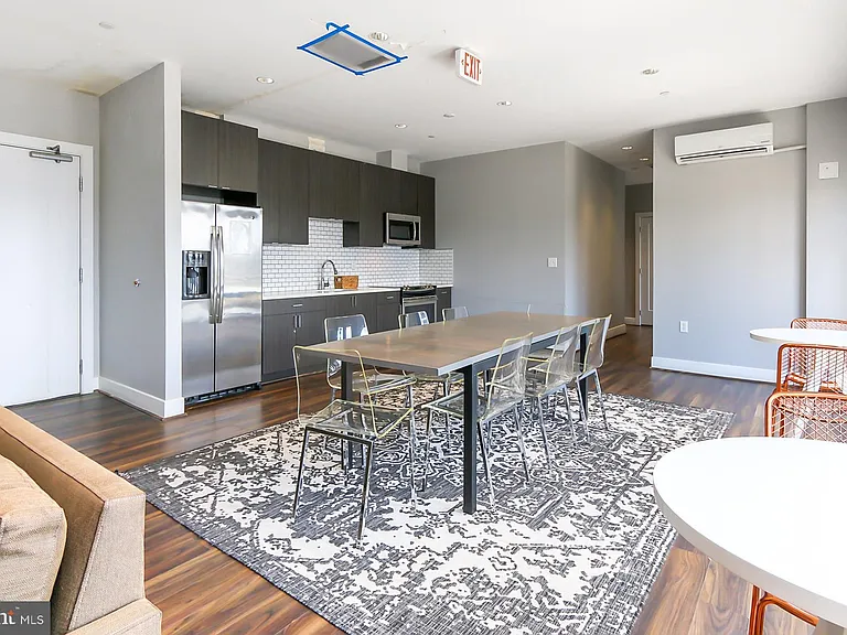 1111 Orren St NE #101 — Photo 32