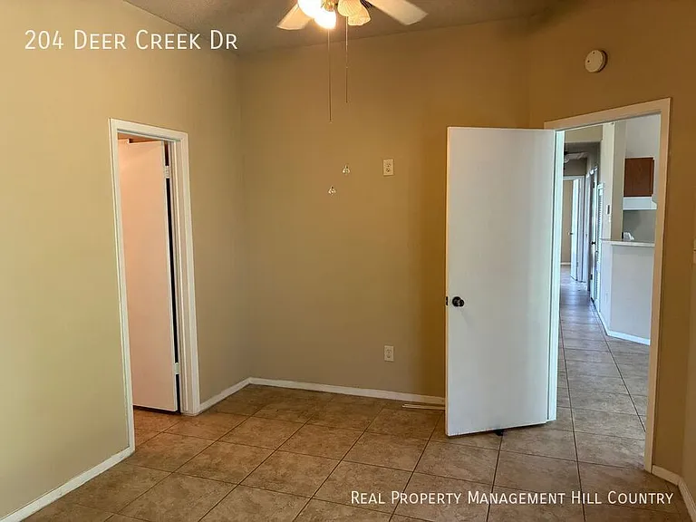 204 Deer Creek Dr — Photo 8