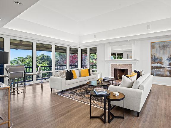 3rd image of 47 La Rancheria