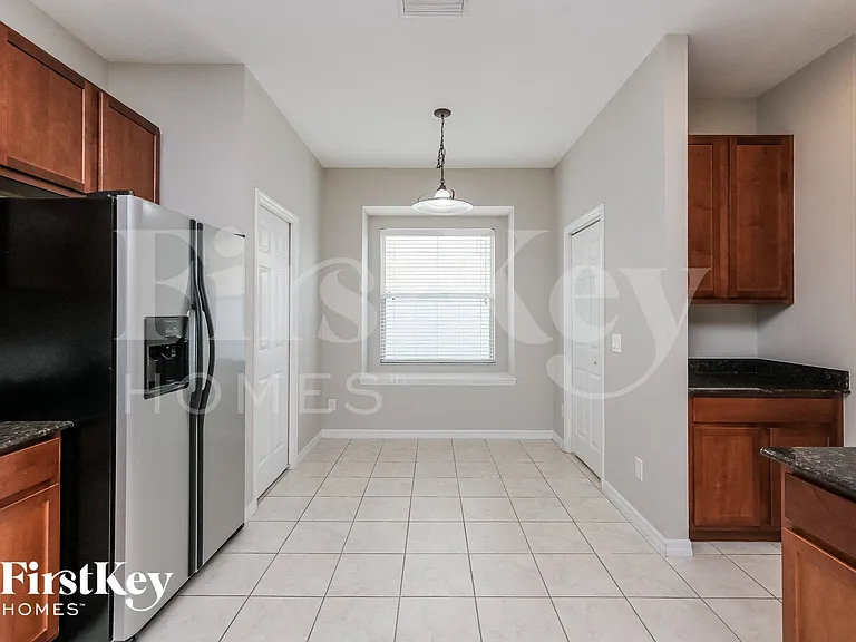 527 Dunaway Dr — Photo 6