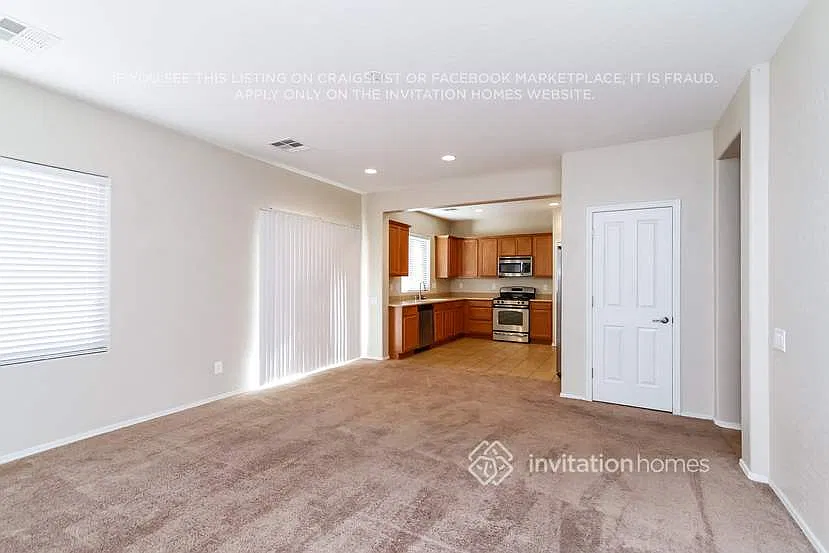 2425 Rue Royale St Henderson, NV 89044 — Photo 4