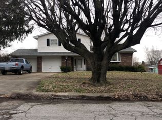 9 N Elmer Dr, Middletown, OH 45042