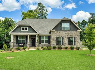 7608 Mary Ellen Ct, Greensboro, NC 27409