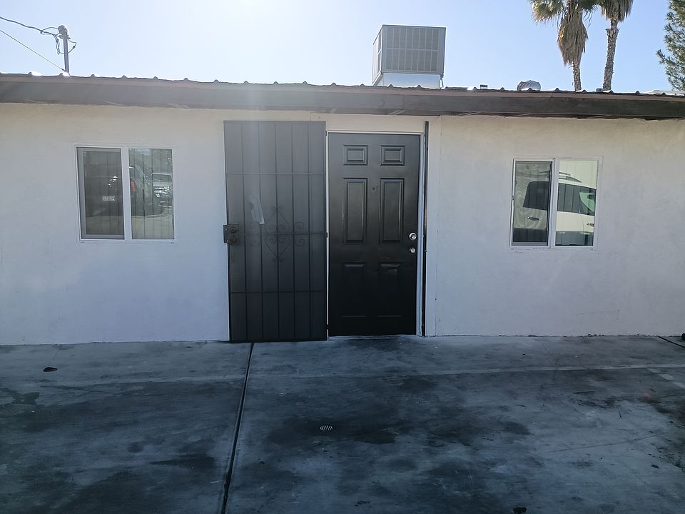 1st image of 532 S Camino Los Banos #3