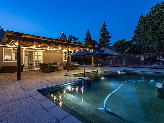 4th image of 3012 Mammoth Way