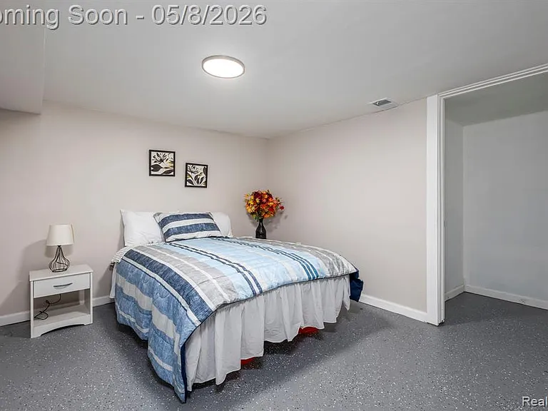 120 Woodland St — Photo 50