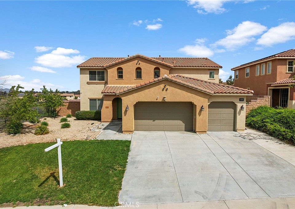 1st image of 36690 Acanthus Dr