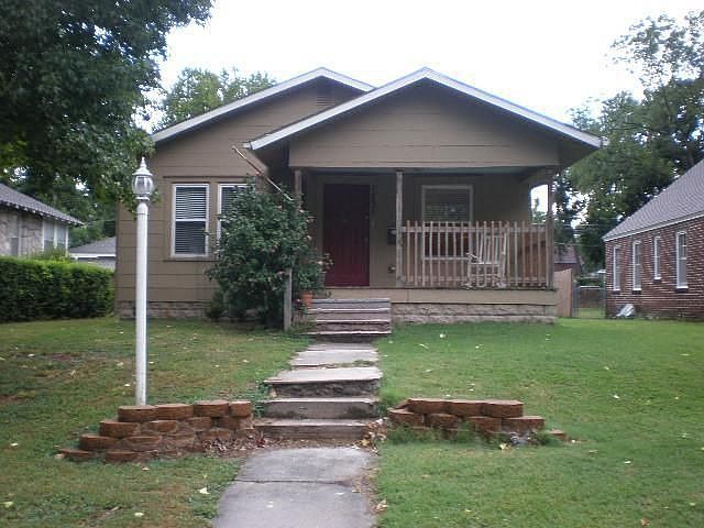 2nd image of 1731 S Harlem Ave