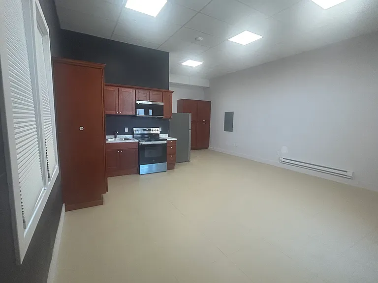 301 Grand Ave #107 — Photo 3