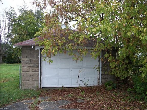 2nd image of 2120 16th St