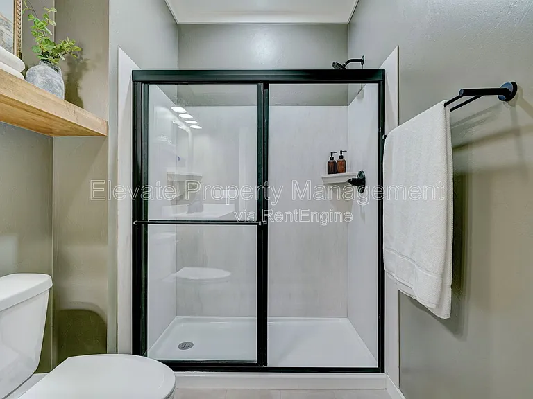 1614 NW 17th St #5 — Photo 30