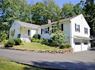 7 Spicer Ct, Westport, CT 06880