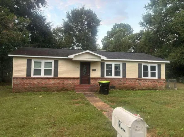 903 W 5th St, Sylacauga, AL 35150