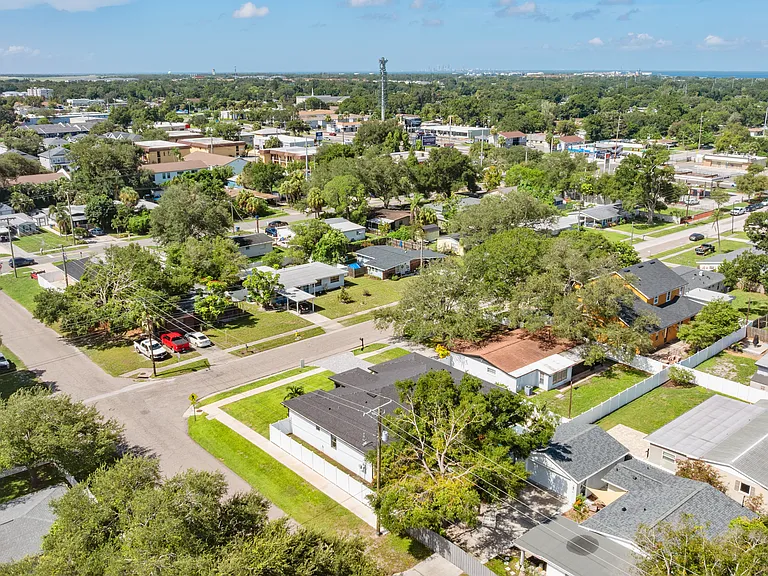 3701 W Leila Ave — Photo 52