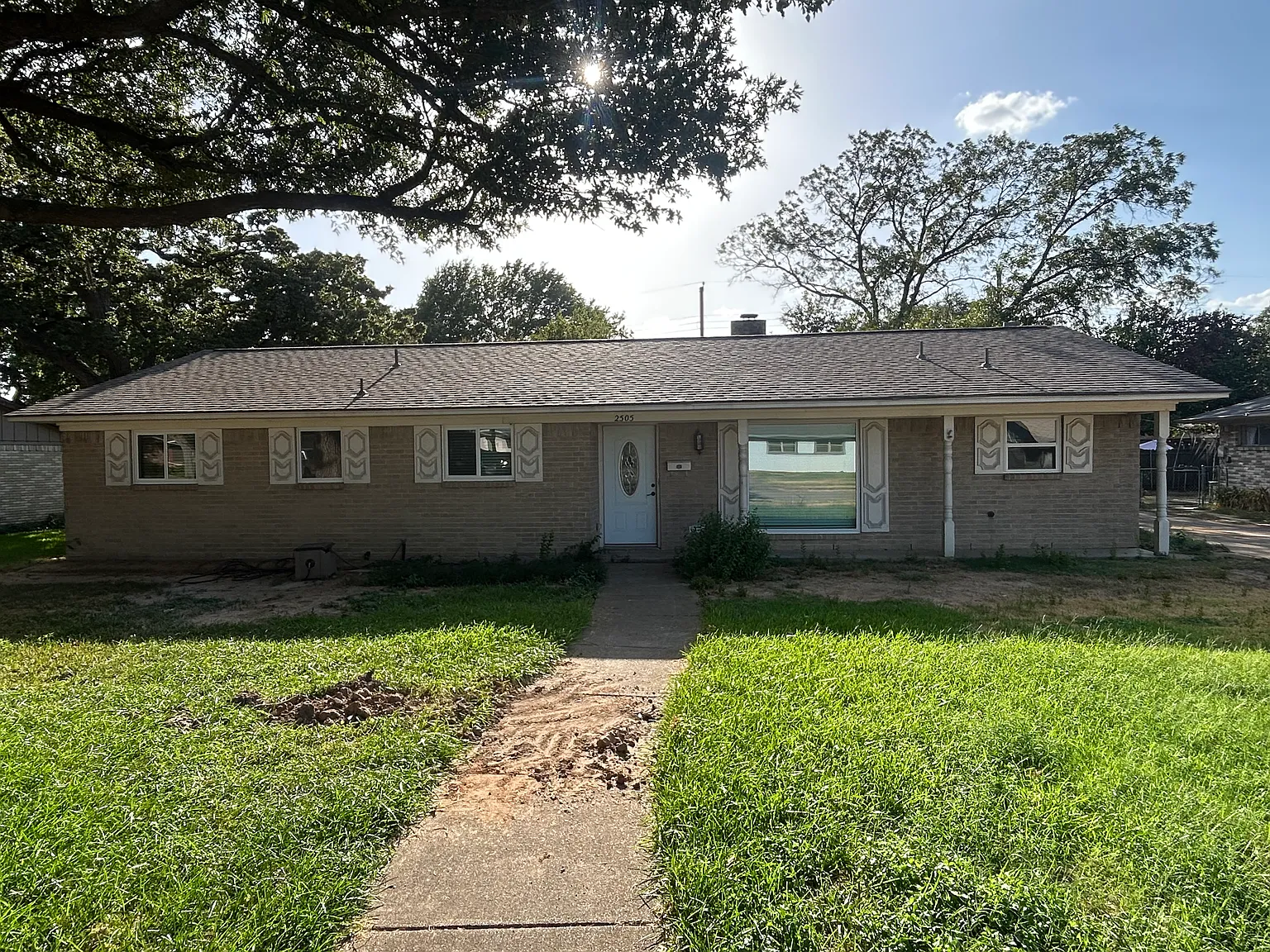 4 bed, 1635 sqft, $2,950 — Photo 1