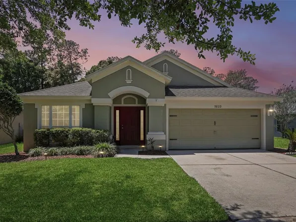 5833 War Admiral Dr, Zephyrhills, FL 33544