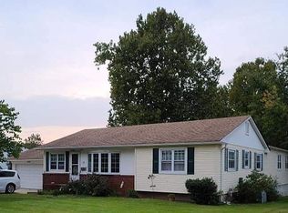731 Willow Dr, Gibbstown, NJ 08027