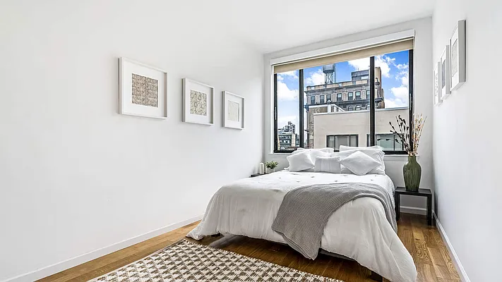 Sold by Compass | media 7