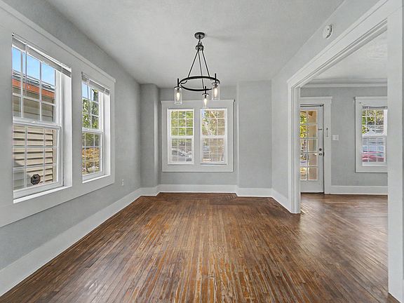 5th image of 1122 I St