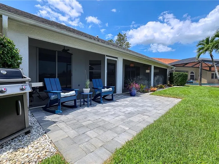 22589 Island Lakes Dr — Photo 27
