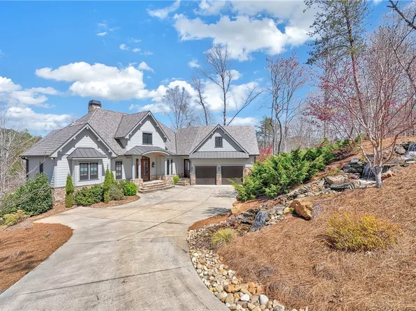 366 Peninsula Rdg, Sunset, SC 29685