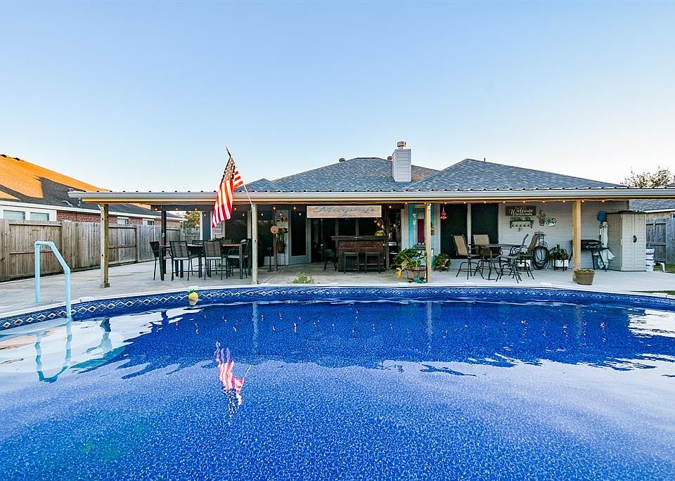 1st image of 4923 Cotton Creek Dr