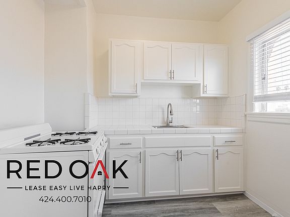 2nd image of 147 1/2 S Normandie Ave #310
