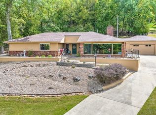 15255 Dutchmans Dr, Rogers, AR 72756