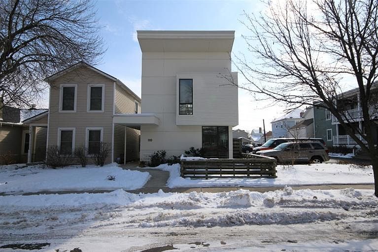 1st image of 110 Frank St